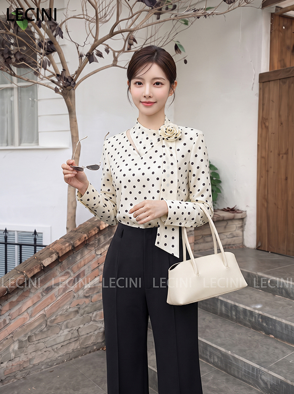 Áo sơ mi suông vạt nơ họa tiết chấm bi A709